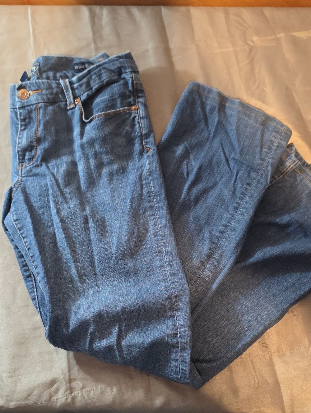 Seven7 Women's Flared Jeans in Medium Blue Wash